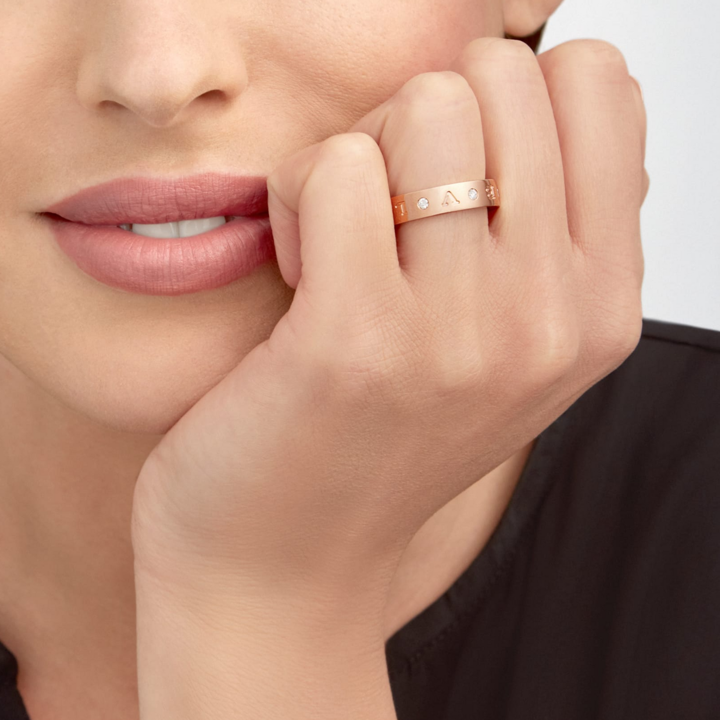 [Revel]ZERO 1 ESSENTIAL PINK GOLD BAND WITH DIAMONDS RING