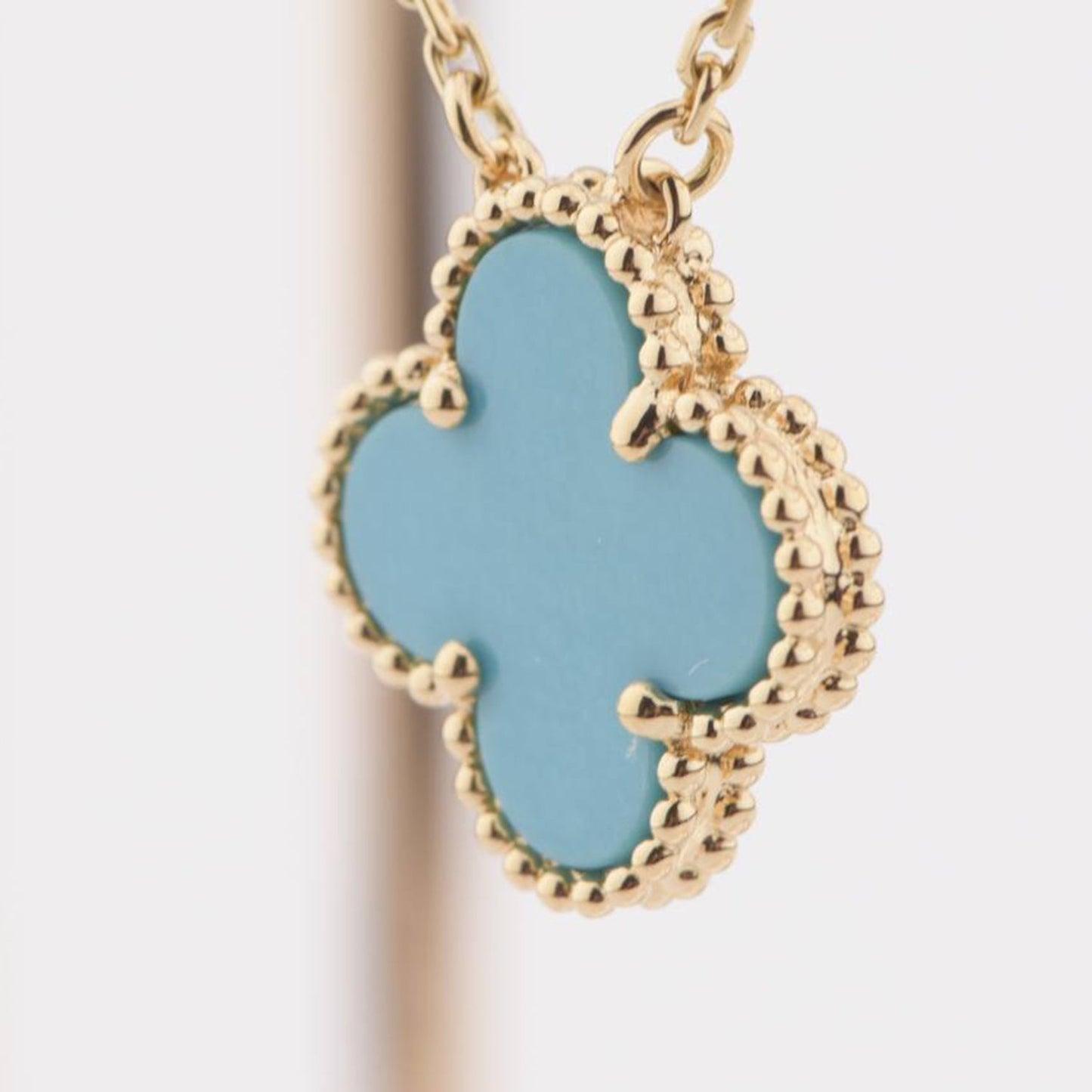 [Revel Jewelry]CLOVER 15MM VINTAGE TURQUOISE NECKLACE