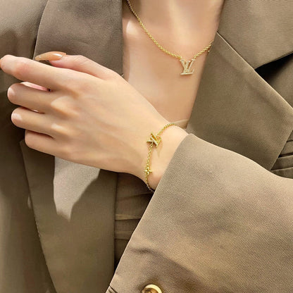 [Revel Jewelry]LOGO STAR MOTIF GOLD BRACELET