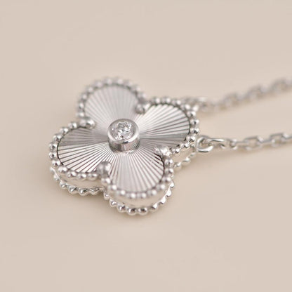 [Revel Jewelry]CLOVER  15MM DIAMOND LASER NECKLACE SILVER