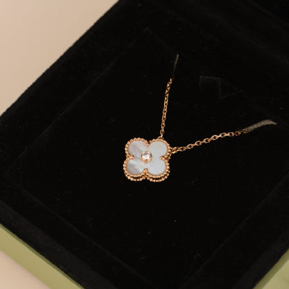 [Revel Jewelry]CLOVER 15MM DIAMOND WHITE FRITILLARIA NECKLACE