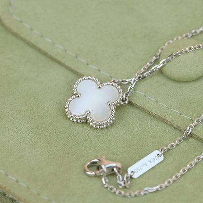 [Revel Jewelry]CLOVER  15MM WHITE MOTHER-OF-PEARL SILVER