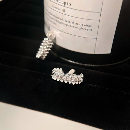 [Revel Jewelry]CLASH SMALL HOOP EARRINGS