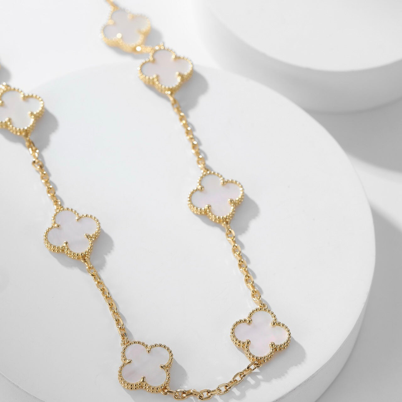 [Revel Jewelry]CLOVER 10 MOTIFS WHITE MOTHER OF PEARL NECKLACE