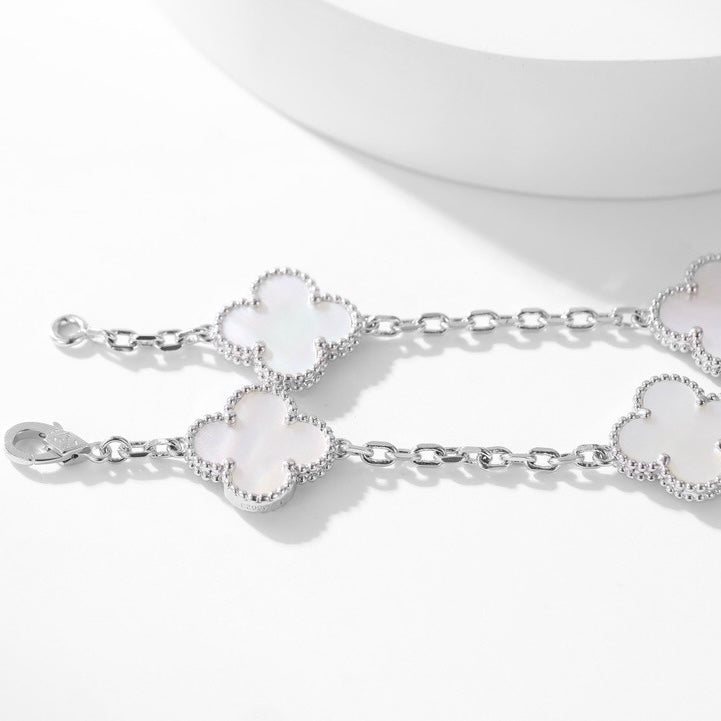 [Revel Jewelry]CLOVER 10 MOTIFS WHITE MOTHER OF PEARL NECKLACE