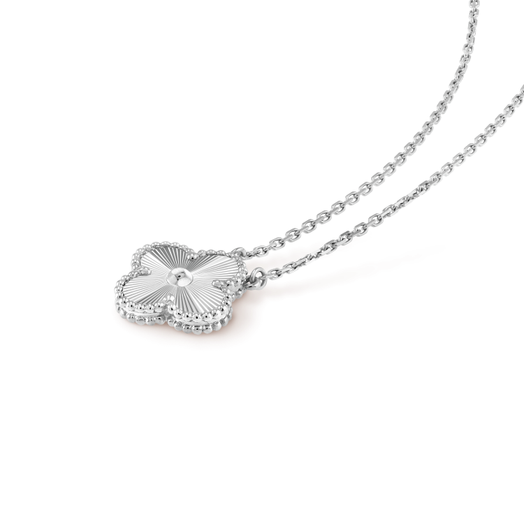 [Revel Jewelry]CLOVER 15MM LASER NECKLACE SILVER