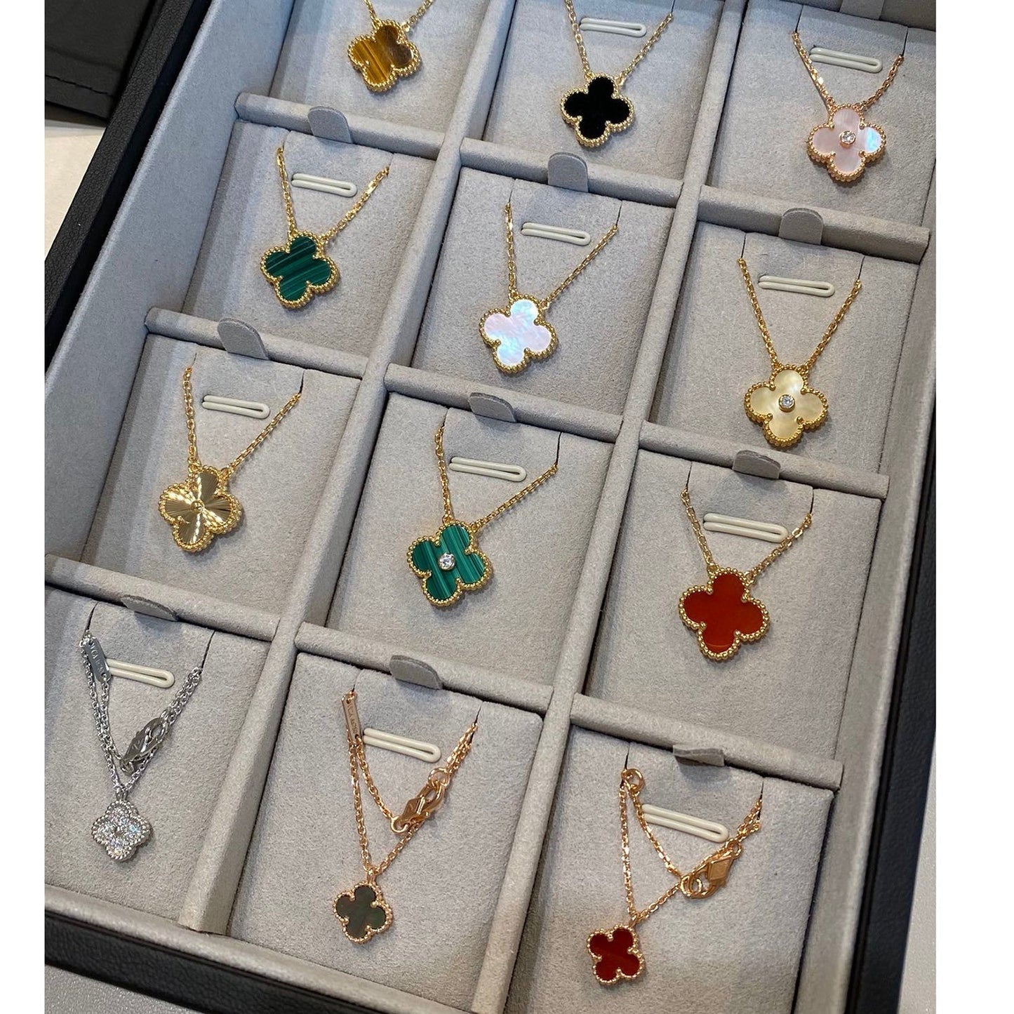 [Revel Jewelry]CLOVER 15MM LASER NECKLACE SILVER