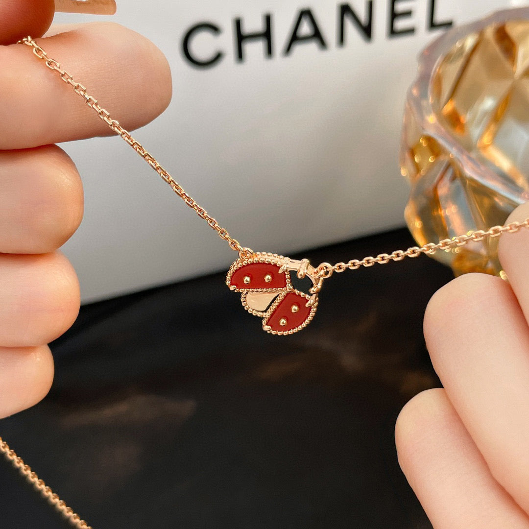 [Revel Jewelry]LUCKY  CARNELIANS LADYBUG NECKLACE