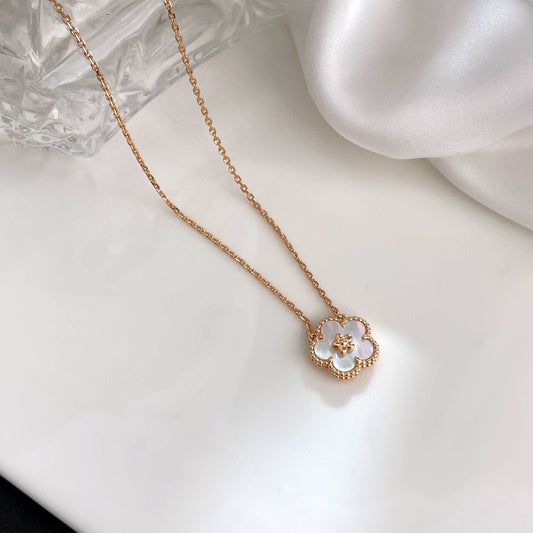 [Revel Jewelry]LUCKY  WHITE MOP  PLUM BLOSSOM NECKLACE