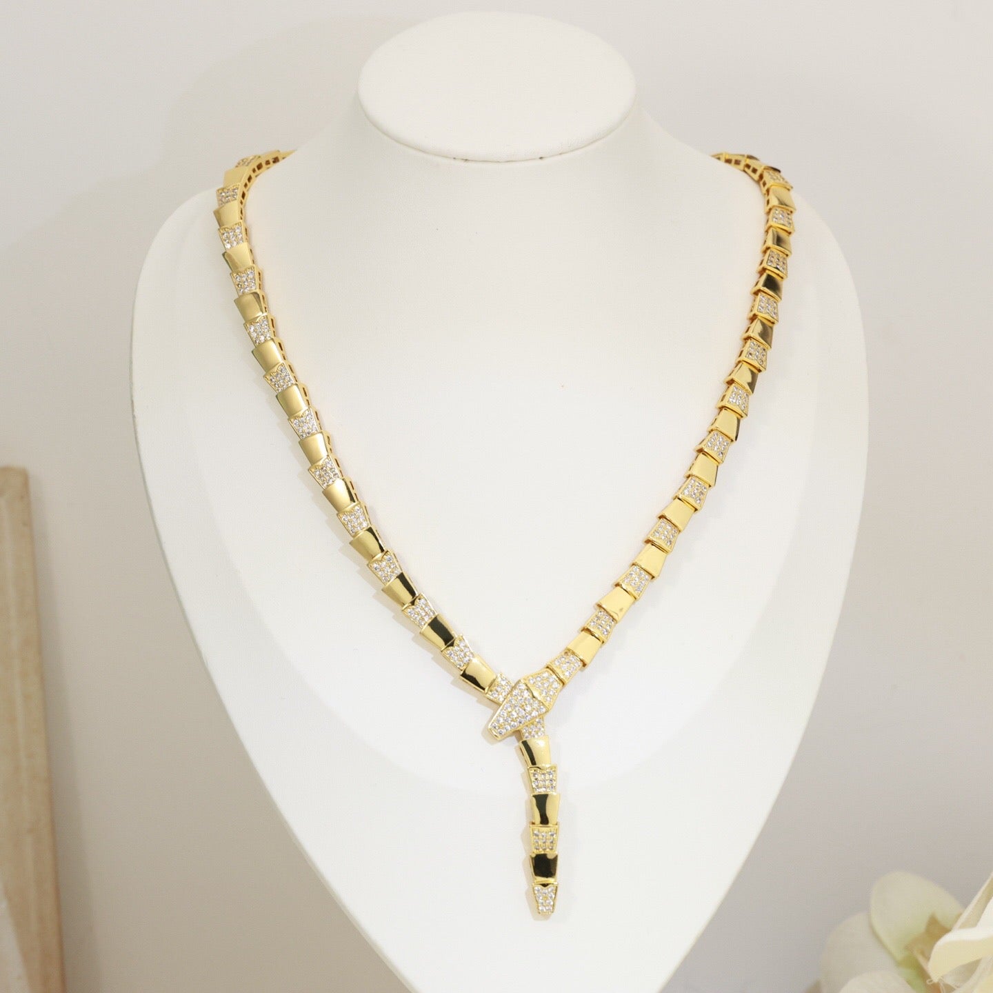 [Revel]BV SERPENTI VIPER SERIES DIAMOND NECKLACE
