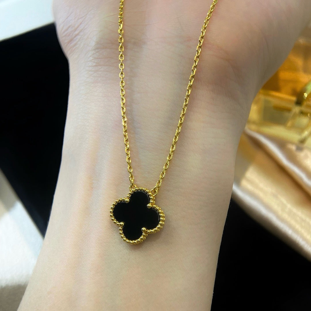 [Revel Jewelry]CLOVER 15MM BLACK ONYX SINGLE FLOWER NECKLACE