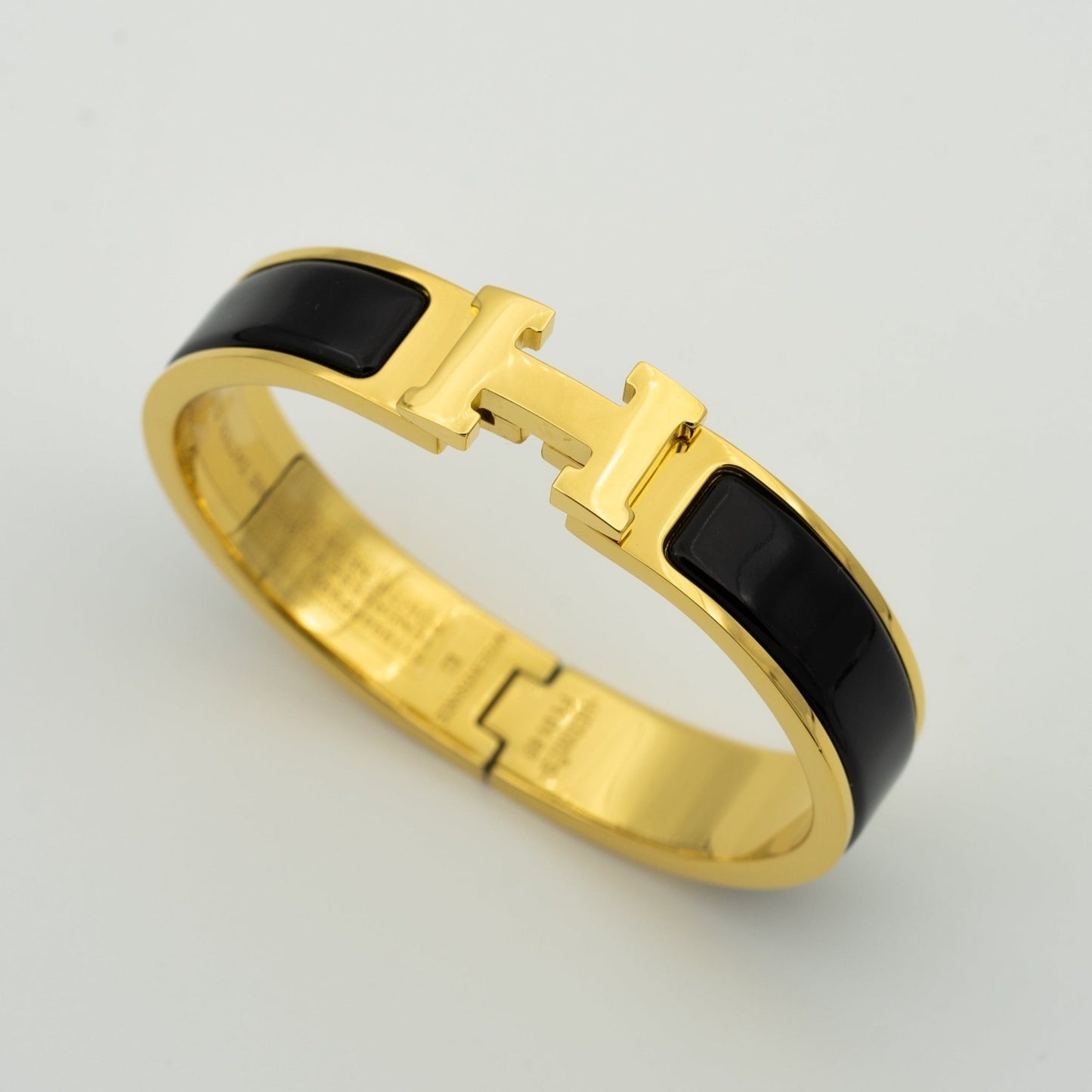 [Revel Jewelry]H BLACK BRACELET