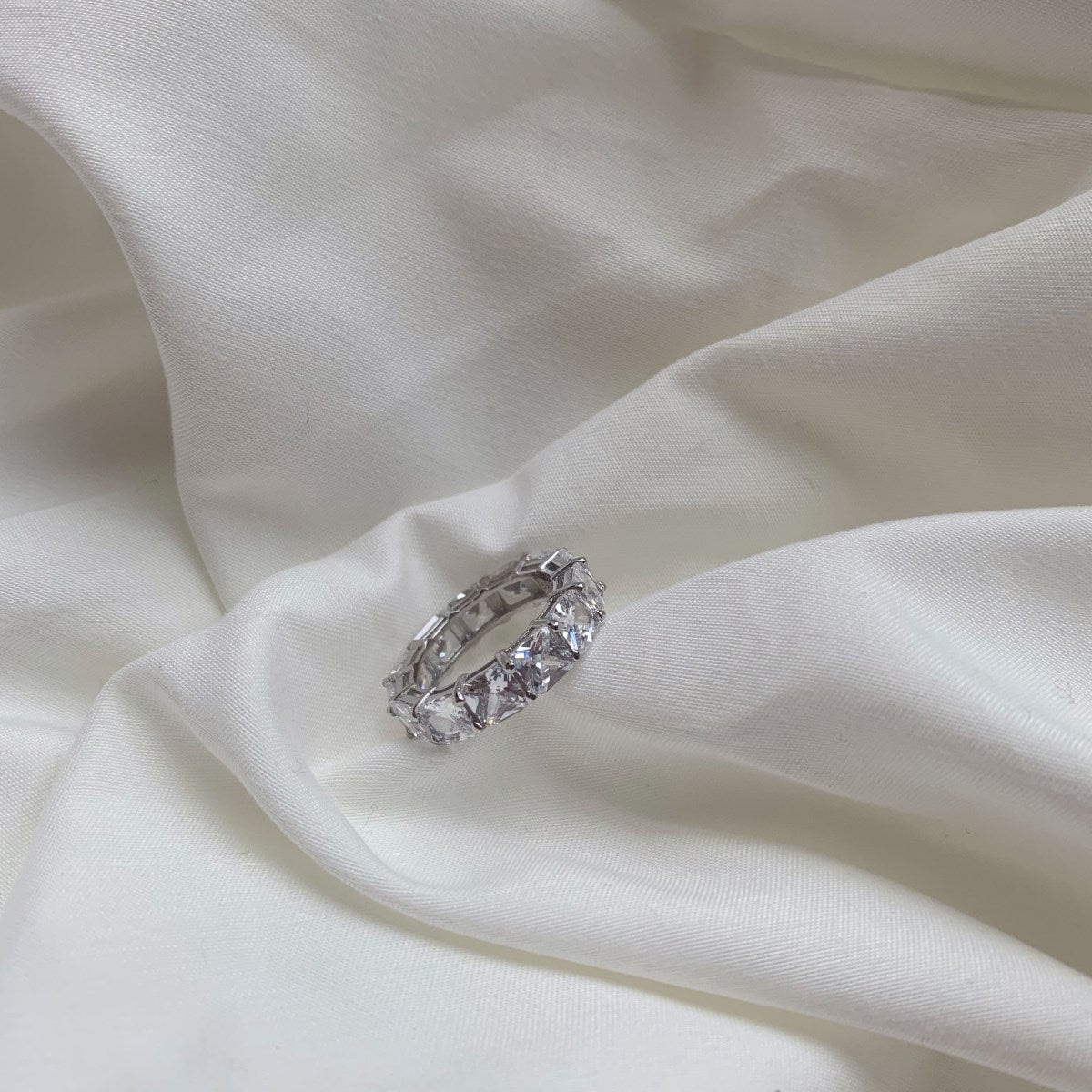[Revel Jewelry]Elegant Princess Cut Tennis Ring