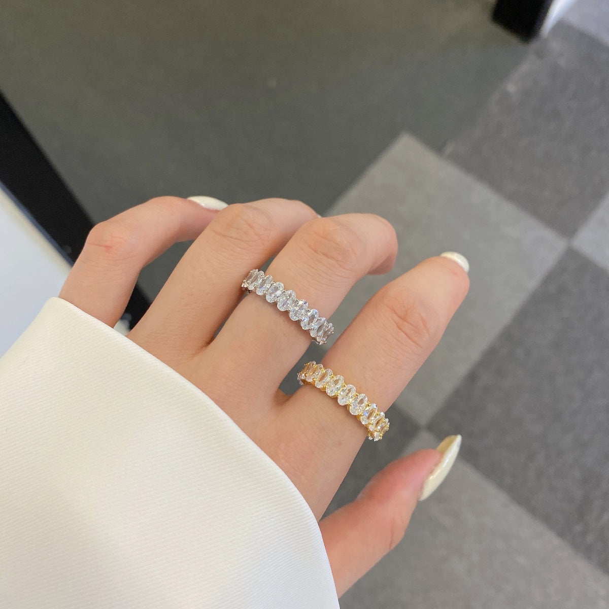 [Revel Jewelry]Ornate Oval Cut Tennis Ring