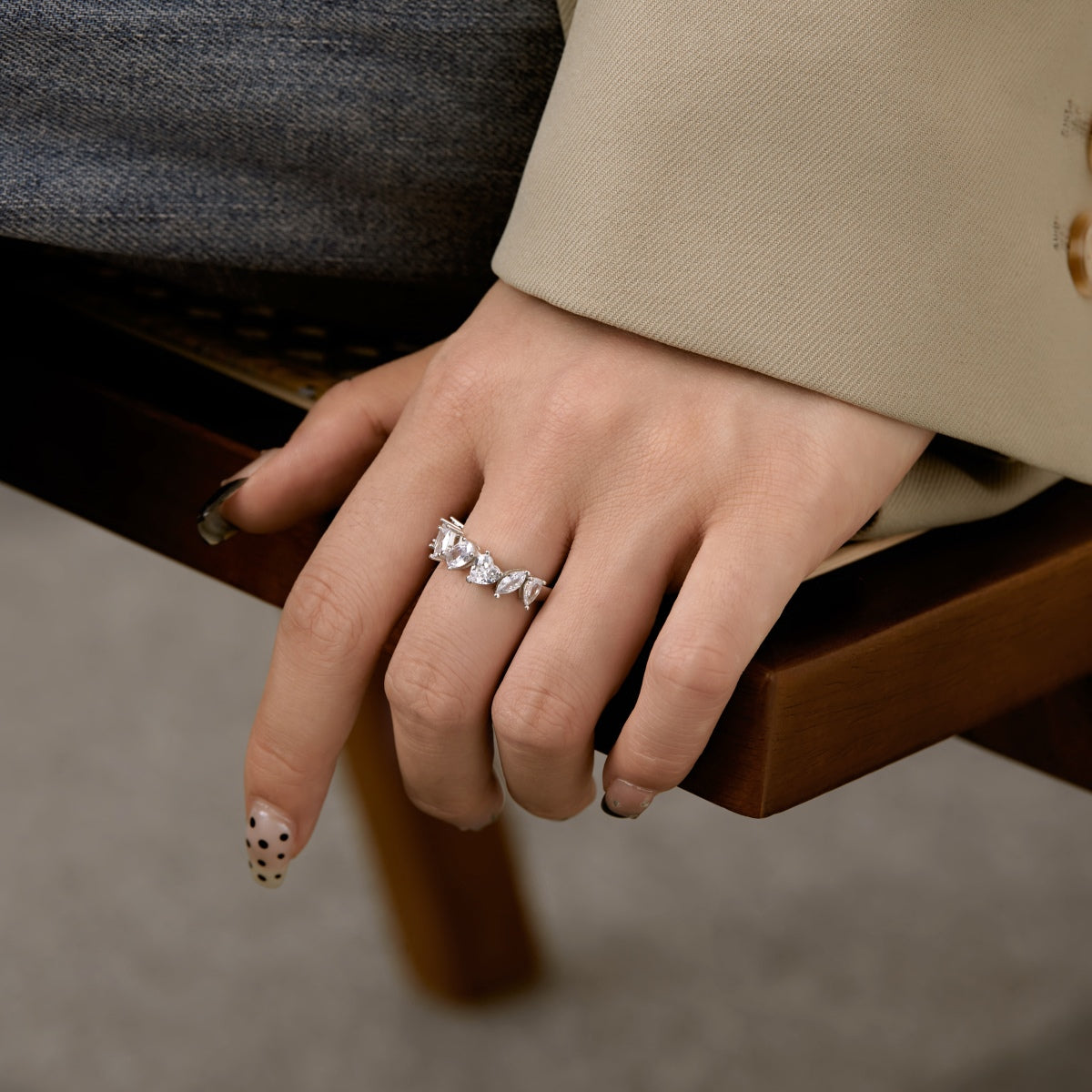 [Revel Jewelry]Delicate Multi Cut Ring