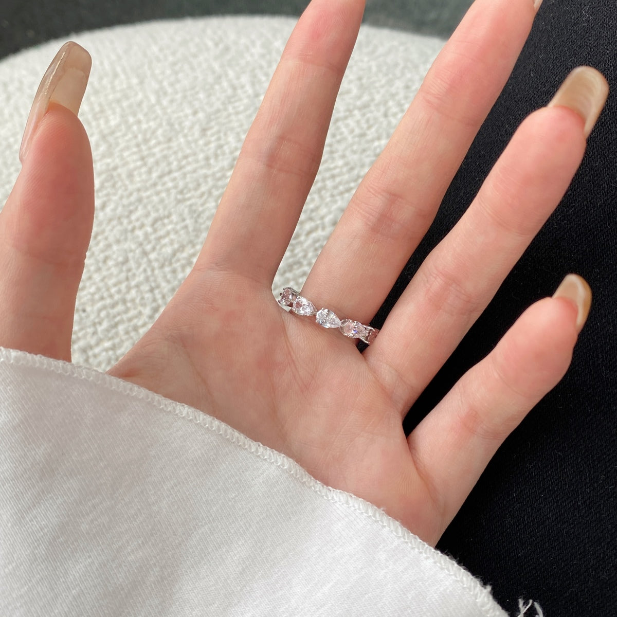 [Revel Jewelry]Exquisite Pear Cut Tennis Ring