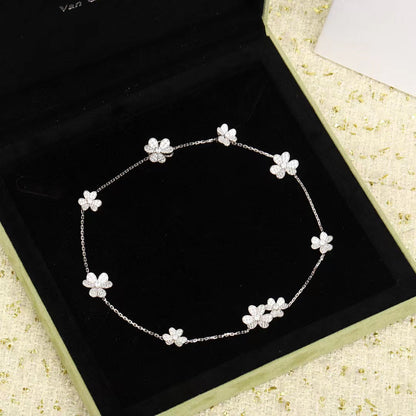 [Revel Jewelry]FRIVOLE SILVER 9 FLOWERS NECKLACE