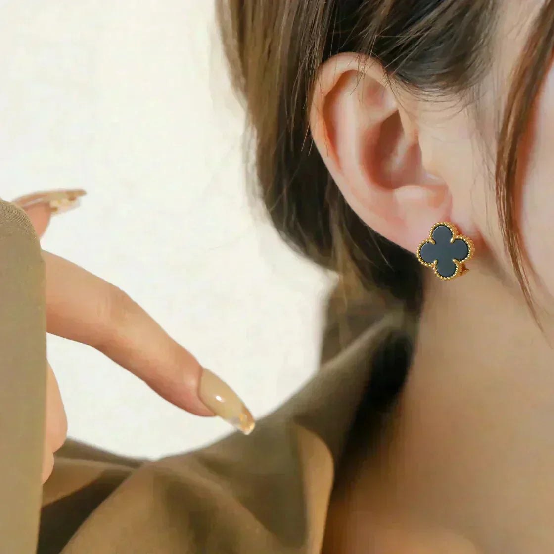 [Revel Jewelry]CLOVER MEDIUM 1 MOTIFS  ONYX STUD EARRINGS