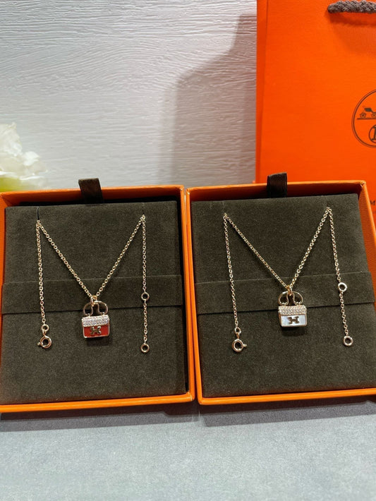 [Revel Jewelry]H CIRCE MOISSANITE PENDANT NECKLACE GOLD