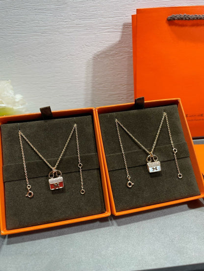 [Revel Jewelry]H CIRCE MOISSANITE PENDANT NECKLACE GOLD