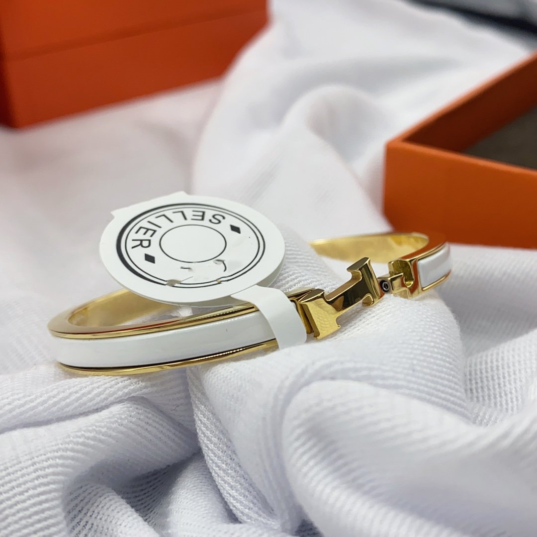 [Revel Jewelry]CLASSIC HM CLIC WHITE 8MM ENAMEL BRACELET