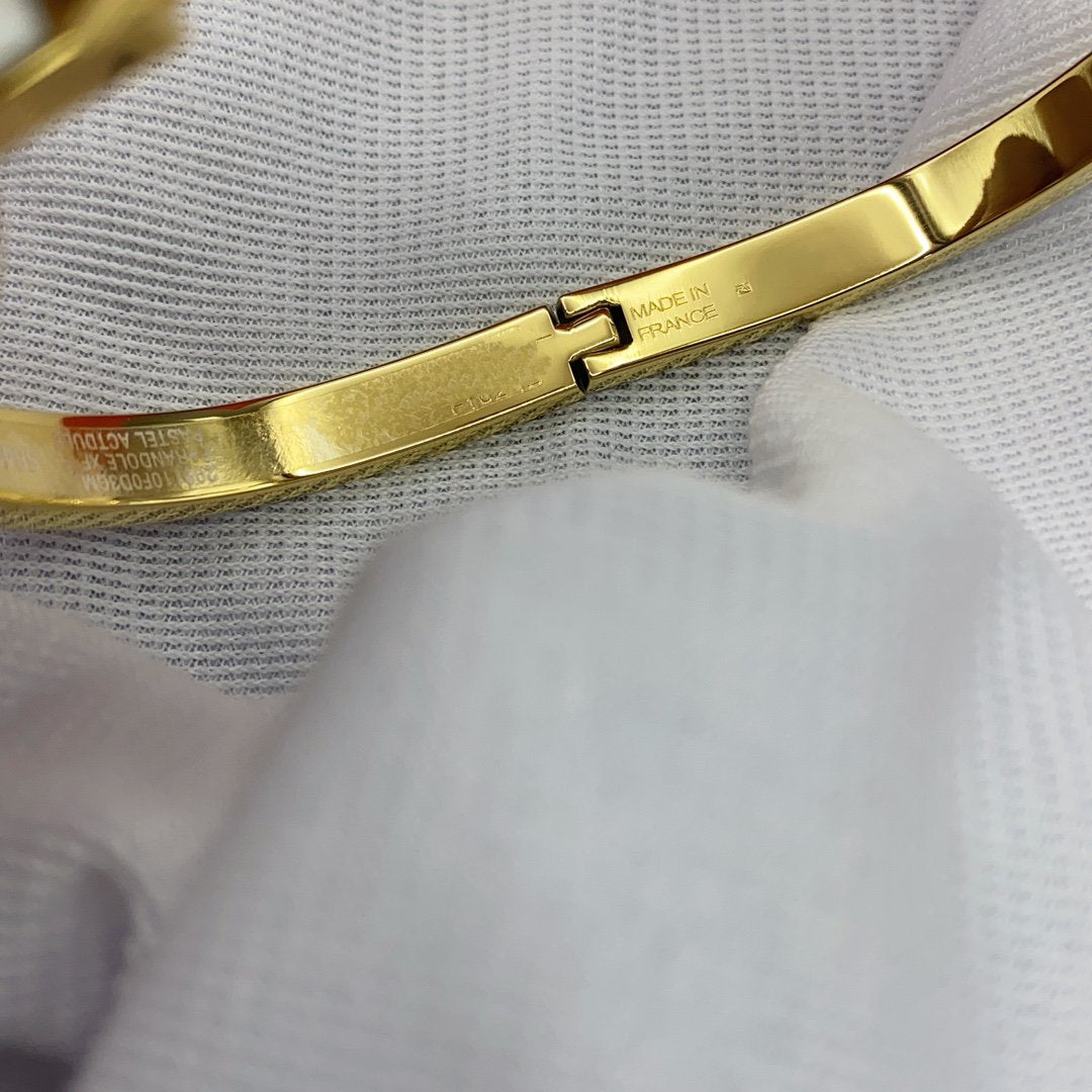 [Revel Jewelry]CLASSIC HM CLIC WHITE 8MM ENAMEL BRACELET