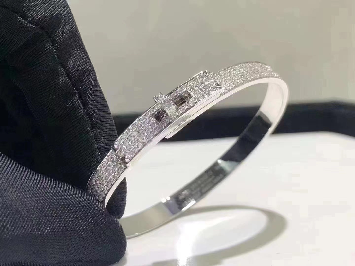 [Revel Jewelry]HM KELLY BRACELET IN SILVER AND FULL PAVE DIAMOND