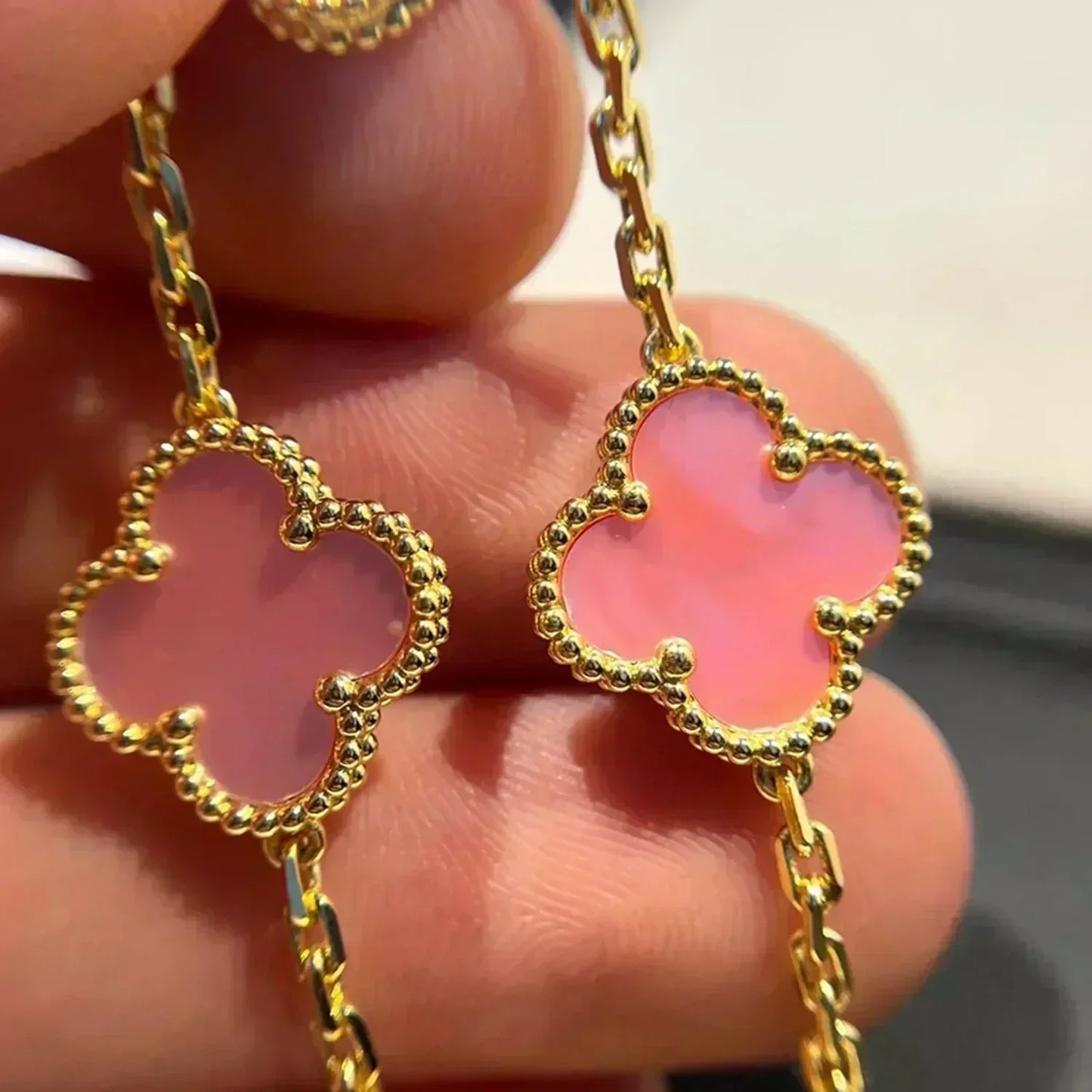 [Revel Jewelry] CLOVER 5 MOTIFS  PINK MOP BRACELET COLLECTION