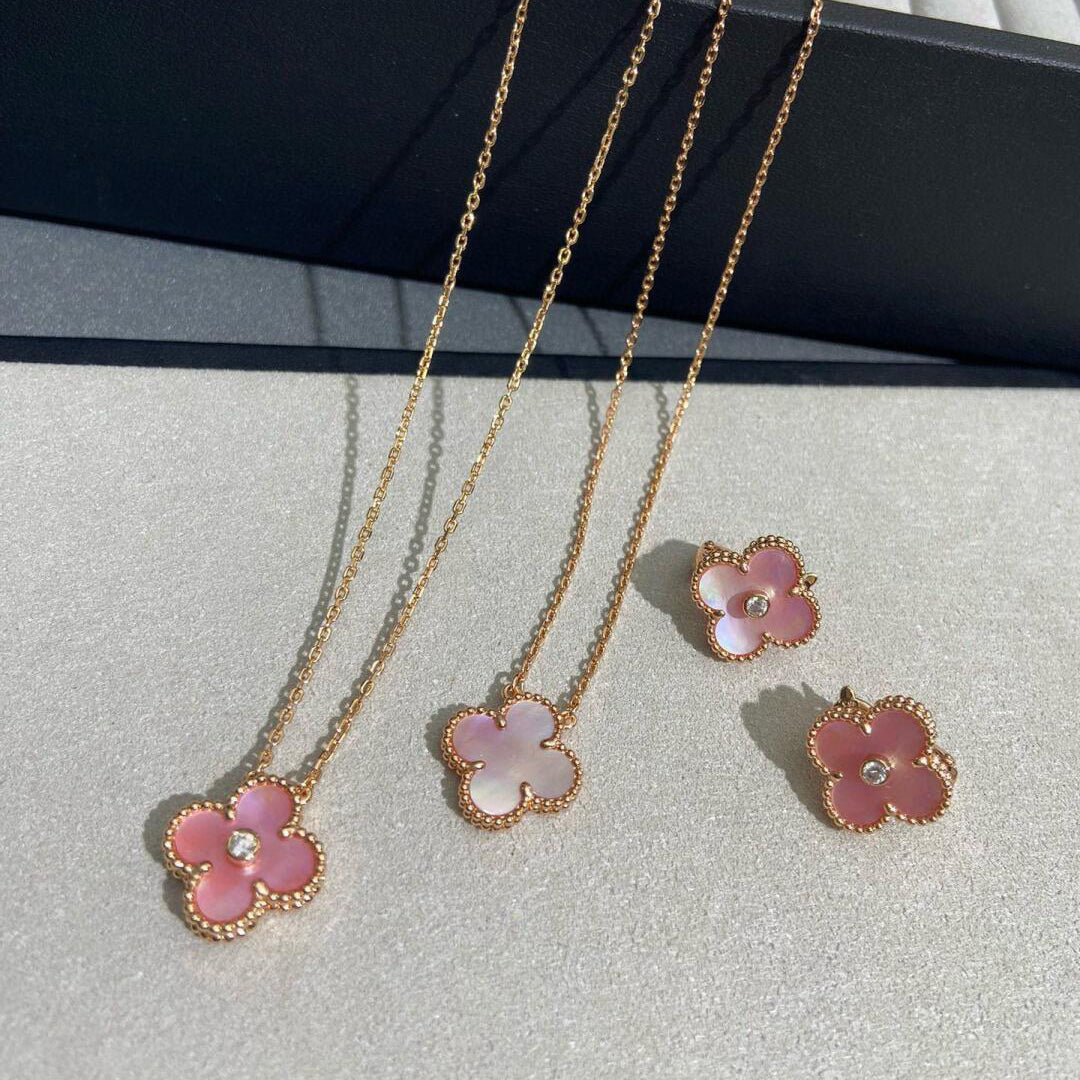 [Revel Jewelry]CLOVER 15MM DIAMOND PINK MOP NECKLACE