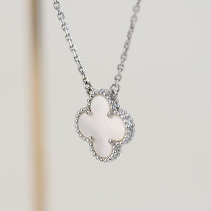 [Revel Jewelry]CLOVER  15MM WHITE MOTHER-OF-PEARL SILVER