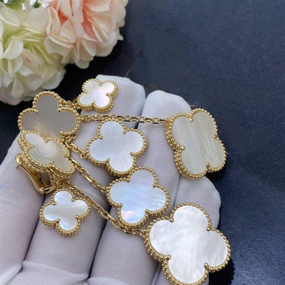 [Revel Jewelry]クローバー イヤリング ホワイト マザーオブパール 4モチーフ ゴールド