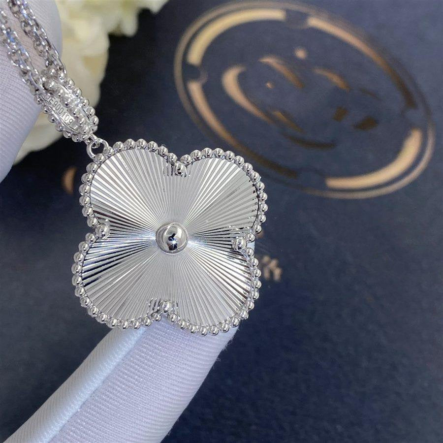 [Revel Jewelry]CLOVER 25MM SILVER BIG CLOVER NECKLACE