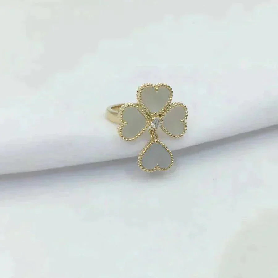 [Revel Jewelry]SWEET CLOVER WHITE MOP RING