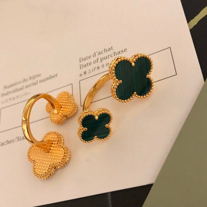 [Revel Jewelry]CLOVER BETWEEN THE FINGER RING